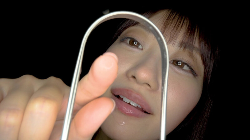 【個人撮影】笠木いちかの口内観察 舌を磨いて指しゃぶって開口器で口内見せながら喜悦（よが）る 画像14