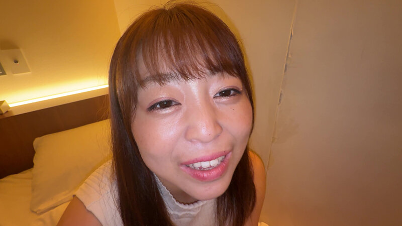 【個人撮影】赤城穂波 初喉チンコ触り＆超長舌を開口器で観察 画像3