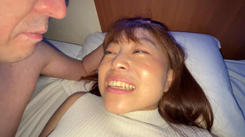 【個人撮影】赤城穂波の超長舌ディープキス＆ツバ鼻吸い 画像1