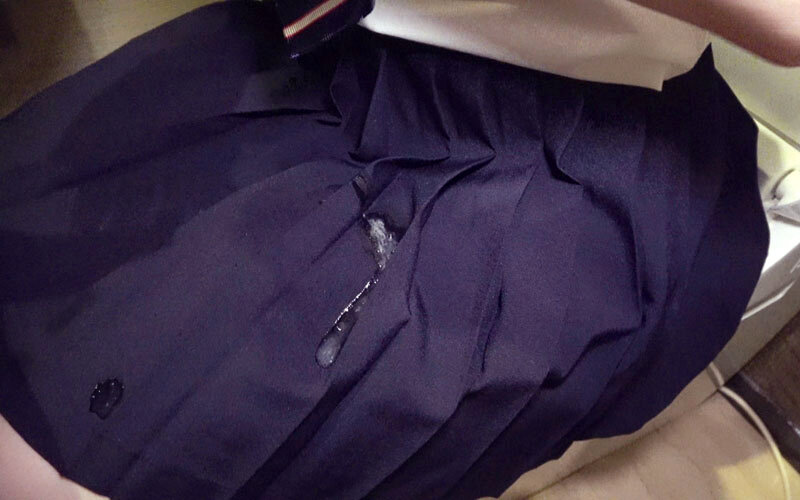 制服 個人撮影 天使のマン娘 カリブトに苦悶の表情を浮かべる低身長ゆずなちゃんにハメたった映像 もちろん中出し 画像5