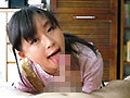 サンプル画像6 - ドスケベ母さんが息子チ○ポを手コキフェラ