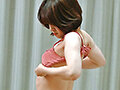 サンプル画像16 - 義姉のエロい肉体に発情してしまった弟は勃起を抑え切れず押し倒して…180分