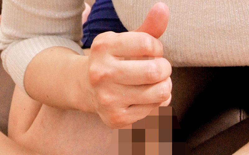 美熟女手コキ唾液フェラ搾りザーメン発射 2枚組 7枚目