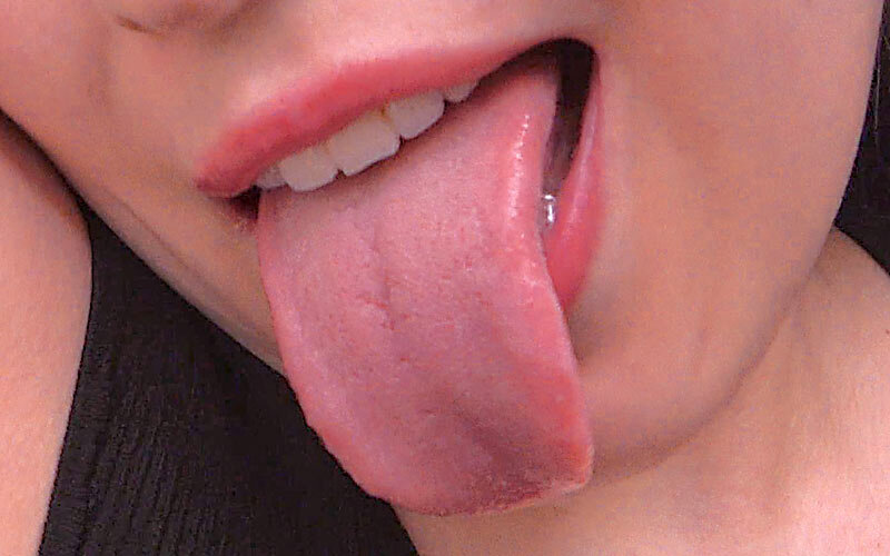 完全主観 「ほら、ワタシをおかずにして…目の前でシコって見せて…」美熟女に見つめられながら射精する快感2 14枚目