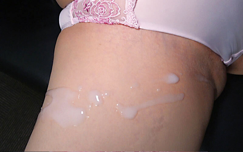 完全主観 「ほら、ワタシをおかずにして…目の前でシコって見せて…」美熟女に見つめられながら射精する快感3 画像9