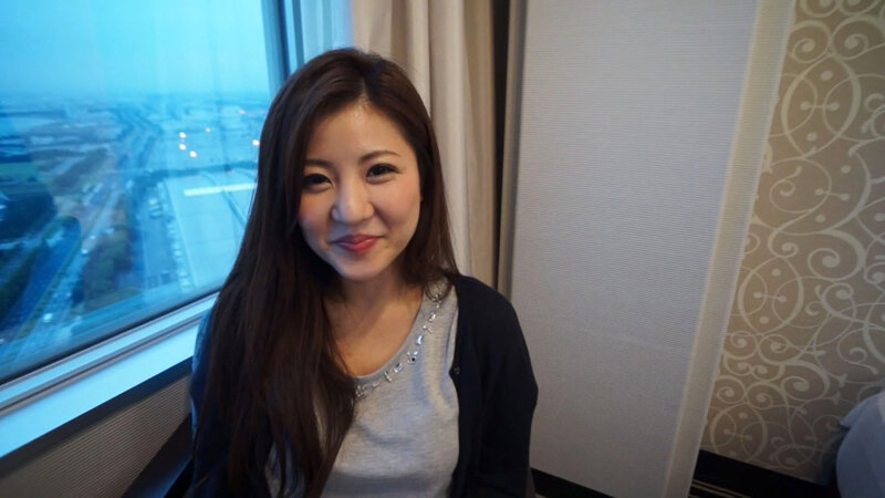 SEXの逸材人妻が降臨。親友の嫁との密室NTR「私とても性欲強いんです、だから我慢できないオンナなんです」 1枚目