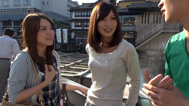 温泉ナンパ！八重歯のかわいいスレンダー美人と露天風呂でSEX！ 画像1
