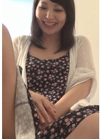 パーツモデルのアルバイトに来たエクボがキュートな奥様。キワキワを見られて内緒で股間が大洪水、もっとタイパのイイアルバイトと言われてそのままご出演