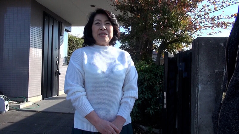 エッチがしたい秩父の田舎町に暮らす地方のおばさんに呼ばれたデリバリーAV撮影隊!地方の熟女と快楽中出しSEX! 1枚目