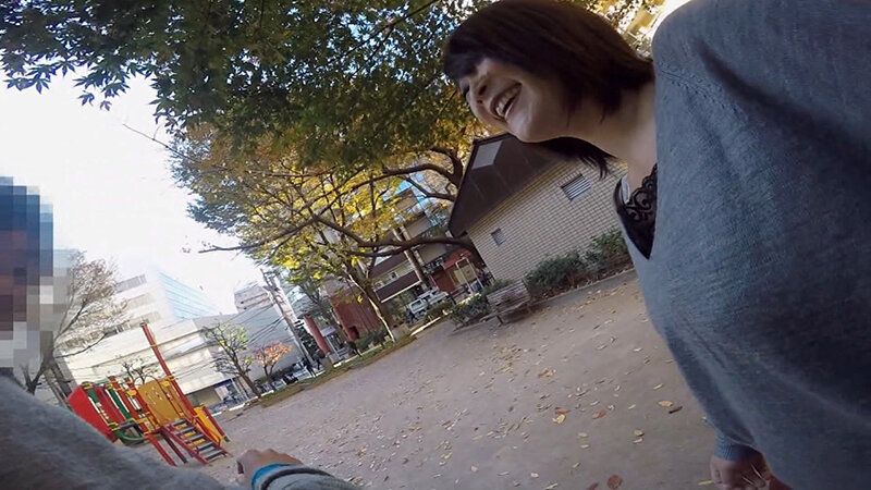 ヤリモク!熟女マッサージ逆ナンパ!「欲求不満な顔してますよねぇ…」 画像1