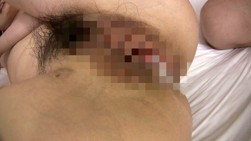 喘ぎ声が止まらない!どエロい衣装を着せられて発情する変態妻! 画像20