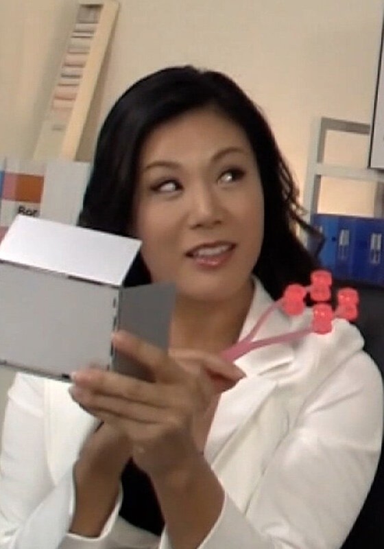 セクハラ、パワハラの女上司の誘惑にザーメンを搾り取られた残業の夜!