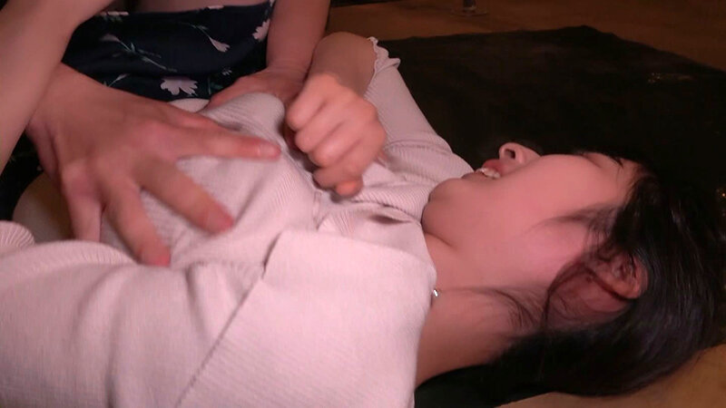 闇の工業地帯！廃工場に連れられてきた色白スレンダーの悲劇！ サンプル