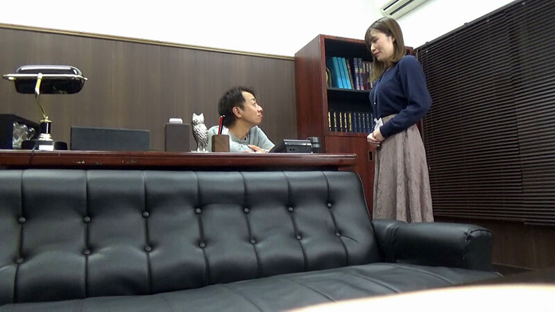 社長秘書になれと呼び出した有能な総務課女性社員を強引に愛人化！ワンマン社長の悪行の記録！ サンプル