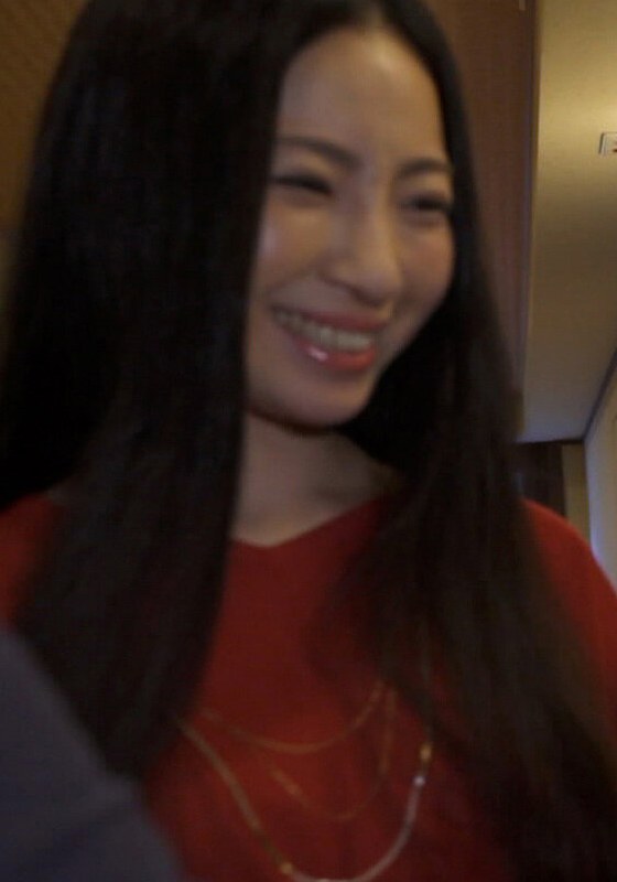 清楚にみえて実はド淫乱！？温泉宿で身も心も快楽を求めSEXで乱れまくりの性欲旺盛な不倫奥様と中出しSEX！