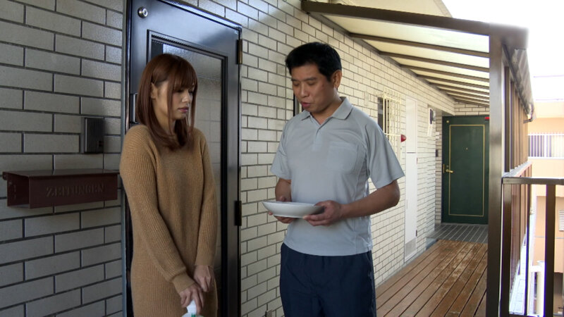 気になる隣のご主人を誘う純愛物語 若妻の愛液ダダ漏れ絶頂イチャLOVEセックス! 1枚目
