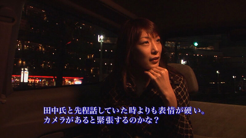 久々のナンパにテンションMAXな結婚8年目の美人妻!『そんなの無理』といいながらも本気で拒んではいないセックスレスな奥様と一期一会の中出しSEX! 1枚目