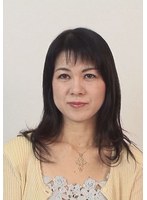 五十路間近でこの美貌！自分磨きに余念がない人妻さんが欲求不満でAV出演！脱がせてみたら美白に巨乳でボルテージMAX！テンション上がって中出しSEX！