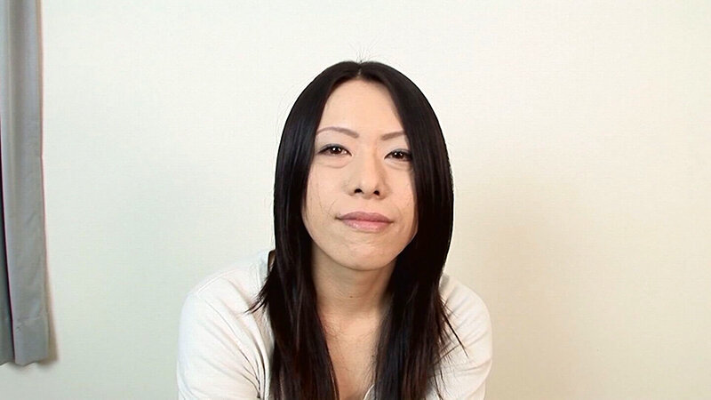 淡泊なSEXでは物足りない!ガツガツ系のSEXが大好きな四十路熟女は今日も男漁りからの中出しセックス! 1枚目