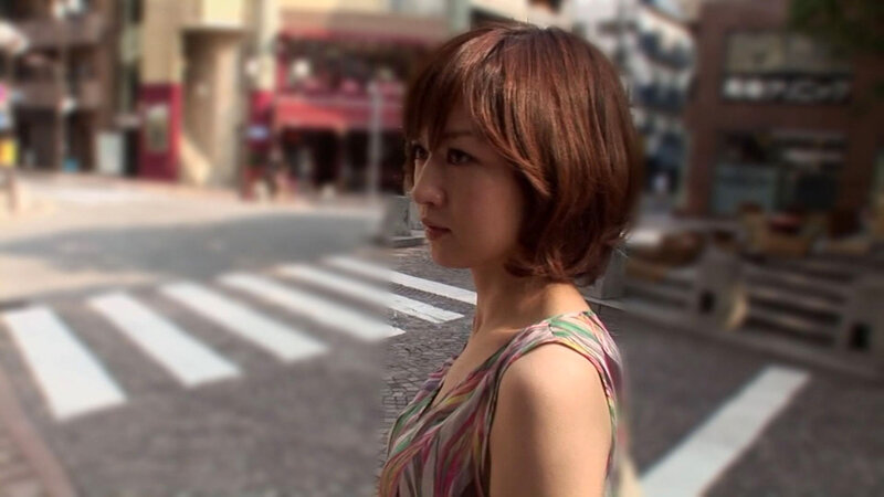 短髪が似合うのは美人の証！港区在住！セレブ奥様を街中GET！旦那に内緒の中出しセックス！！ 画像1