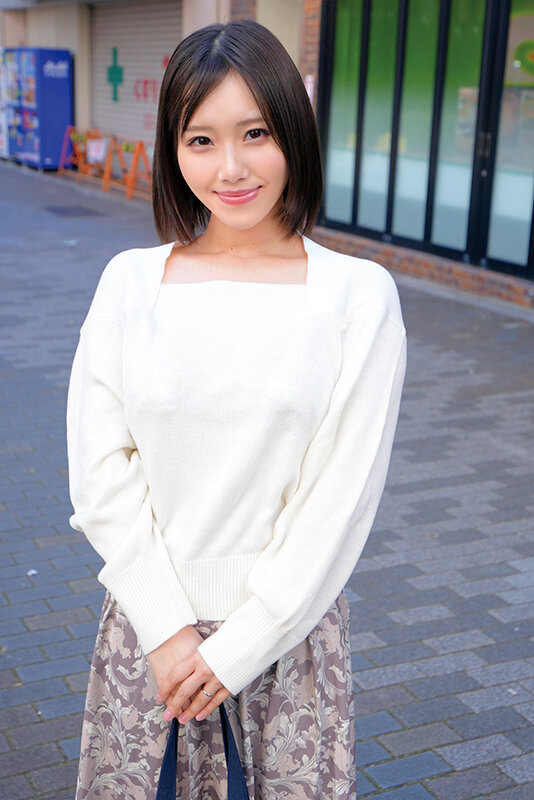 優しくて綺麗な育児中のママさん!「早漏に悩む童貞君の暴発改善のお手伝いしてくれませんか?」母性溢れる可愛いママさんが早漏すぎる童貞君にムラムラ膣キュンしちゃって生中出し筆おろしSPECIAL!らんみなみ 画像2
