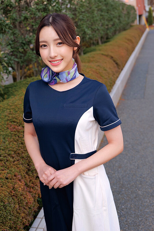 高級美容サロン勤務の美人セラピストさんがお口だけでじゅぽんじゅっぽんバキュームノーハンドフェラ!?かなさんさらさん 画像1