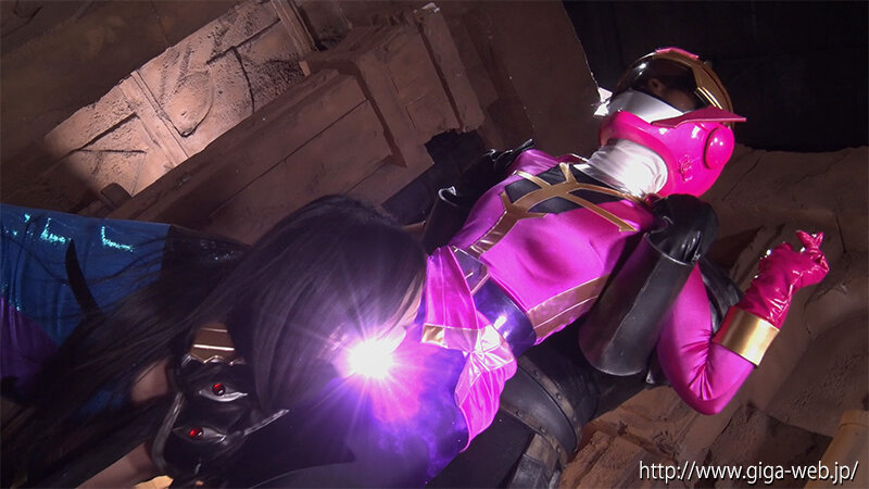 ふたなりヒロイン 魔女ヴェルマリアの恐怖！弄ばれたカイザーピンク_2