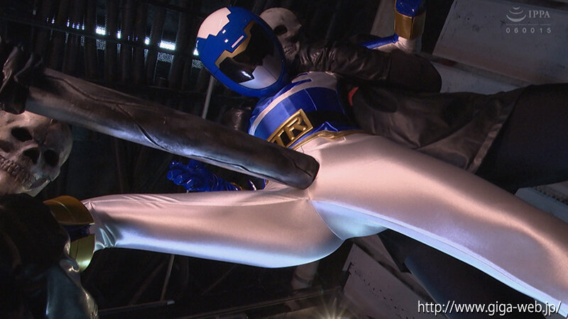 美少年ヒーロー下僕化計画 年上女レッドのパンストフェチ誘惑 画像1