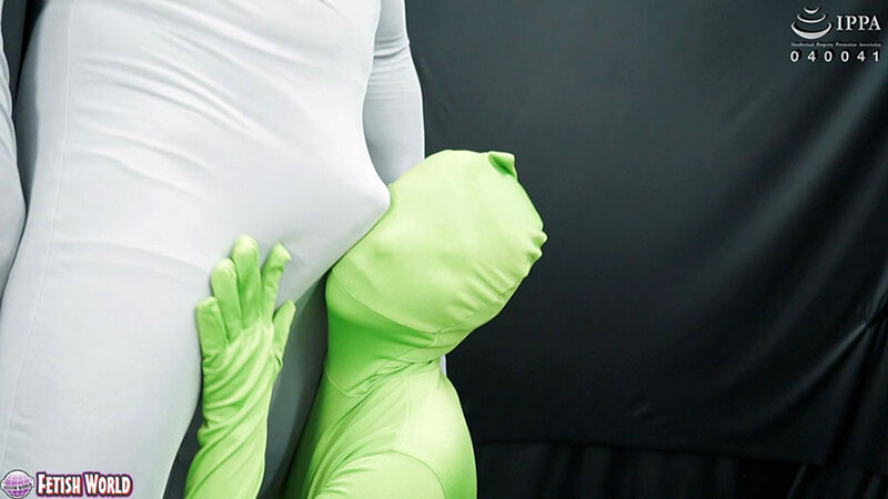 ZENTAI LOVERS 01