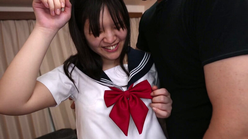 派手目女子がすっぴんでフェラから中出しSEX披露! 画像15