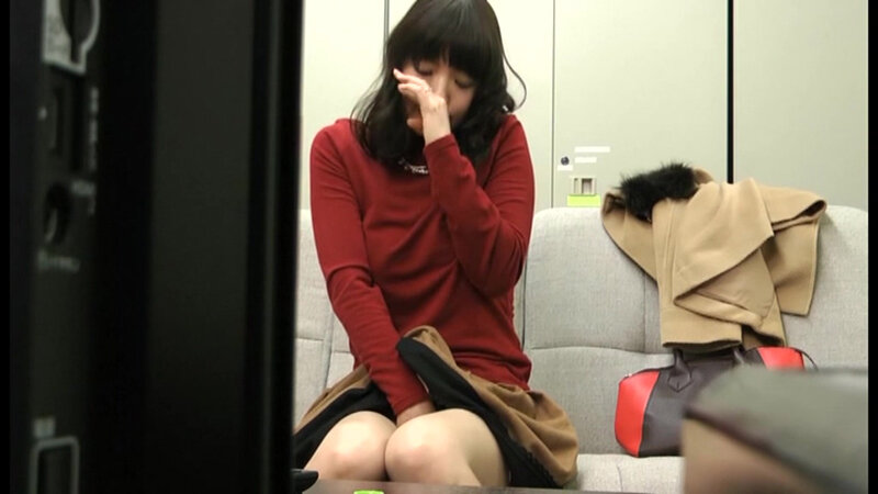 素人奥様をだましてAV鑑賞 我慢できずに中出しさせてもらいました そのに 画像16