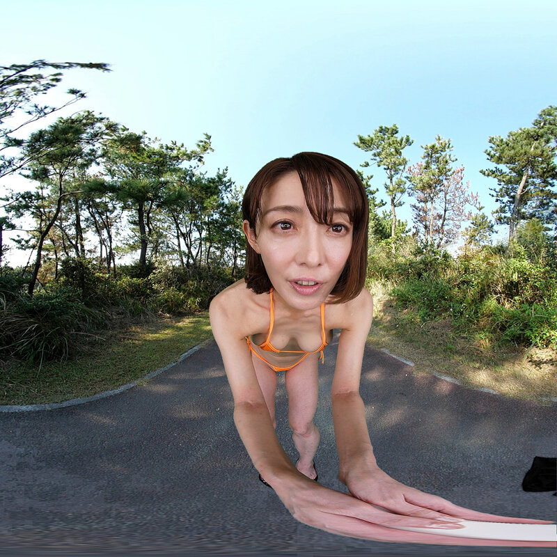 【VR】「ギリギリ着エロVR 露出狂の女」 見られたい願望強めの破廉恥熟女 松山まなか ジャケット写真