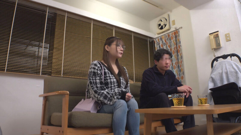 NTRドッキリ企画!マジックミラーパネルPart5 出産してるのにイッたことが無い!?産後マ〇コを開発&ナマハメ中出し 奥手ママが媚薬でガンギマリ潮吹きアクメスペシャル 1枚目