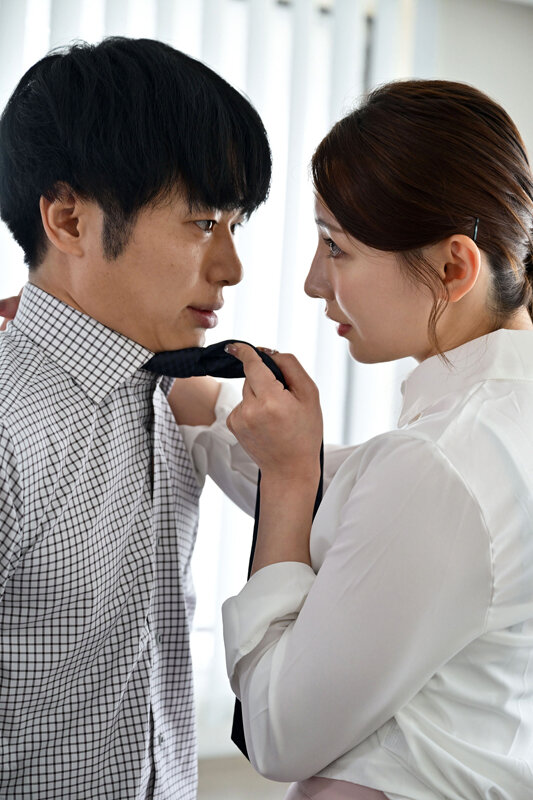 役立たずの早漏テク無し夫に中出しセックスを見せつけるNTR Nia 画像4