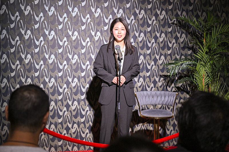 女芸人の人生をかけた笑いと絶頂への挑戦 澄河美花 画像1