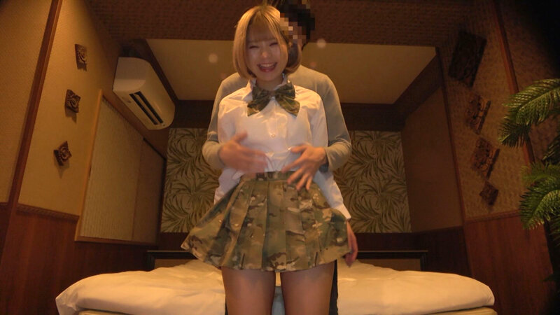 おチ○ポ大好き美少女とラブハメ首絞めセックス 1枚目