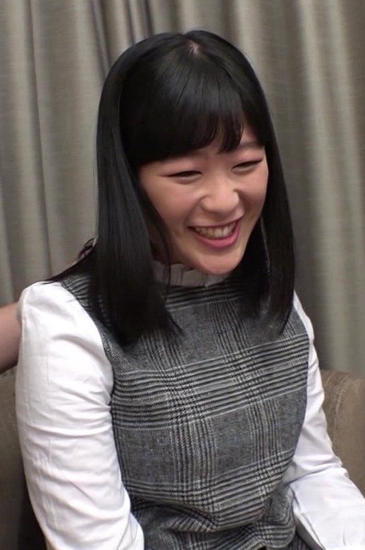 デカすぎる！！地味系美少女、脱いだらふわふわ爆乳の持ち主だった