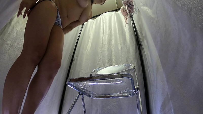 ナイスバディ―の優しそうなおねえさんのお着替え 画像7