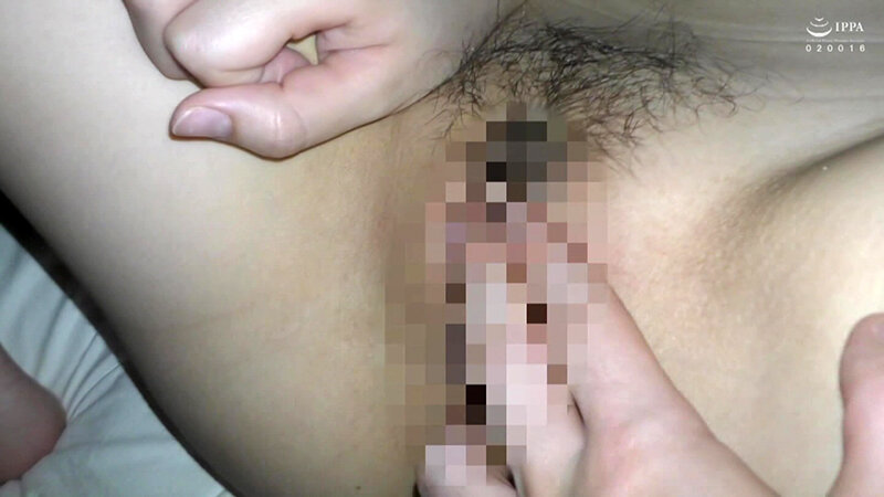 清楚な美少女がスヤスヤ中！しっかり最後までしちゃいました。 サンプル