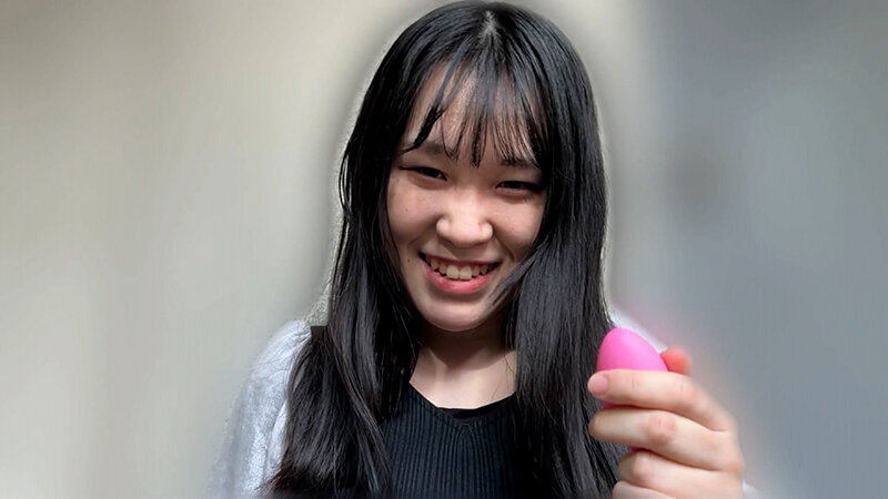 街中リモバイ散歩！！4 通行人にバレたらヤバい！の快感に彼女のスイッチも入っちゃう！ 画像8