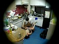 家事中の人妻に悪戯 「家政婦と●タ」最新デリバリーイメクラ盗撮映像 - サンプル画像