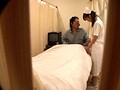 患者の肉棒にしゃぶり付きファックまでしちゃう淫乱ナースたち サンプル画像1