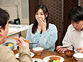 夫の兄と私のヌード撮影会 ファインダー越しに裸を見られることに快楽を覚えた私… 吉澤友貴 - 2
