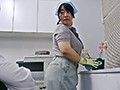 年増熟女はいつでもどこでも感じちゃう！？掃除のおばさんのムチ尻に痴●したら3 サンプル画像1