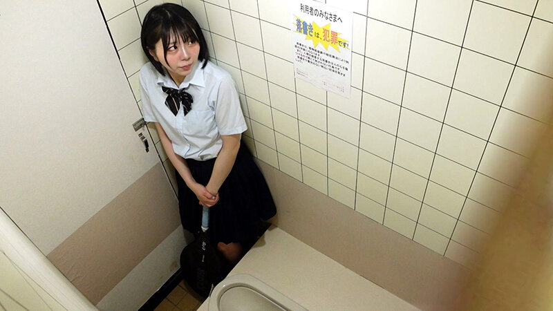 発情期のお年頃 下校中オナニー流出動画 ＃2 画像3