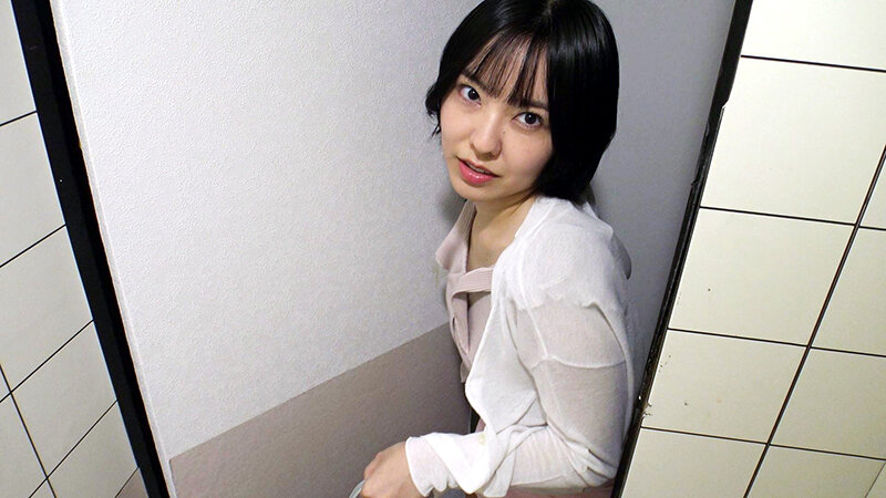 街でエロいお姉さんに誘われ…一滴残らず絞り取ってあげる 加護まり 画像2