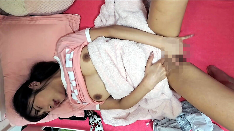 有名私大 女子寮オナニー 巨乳女子 似鳥日菜 画像12