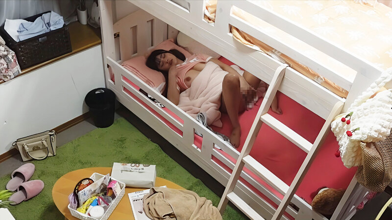 有名私大 女子寮オナニー 巨乳女子 似鳥日菜 画像13