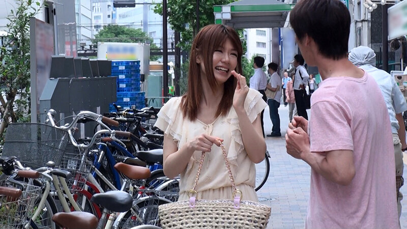 「え、お手入れ…したこと無いです(真っ赤)」毛深い女の濃厚エロス 素人まるだし無防備過ぎる剛毛人妻 ナンパ中出し12人240分SP(2) 画像3