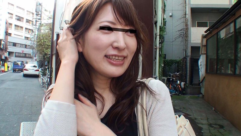 スカートめくれば、まさかのTバック!! 清楚に見える奧さんの隠れたやる気はパンツに現る!? 隠れビッチな淫乱妻 ナンパ中出し12人4時間(2) 画像8